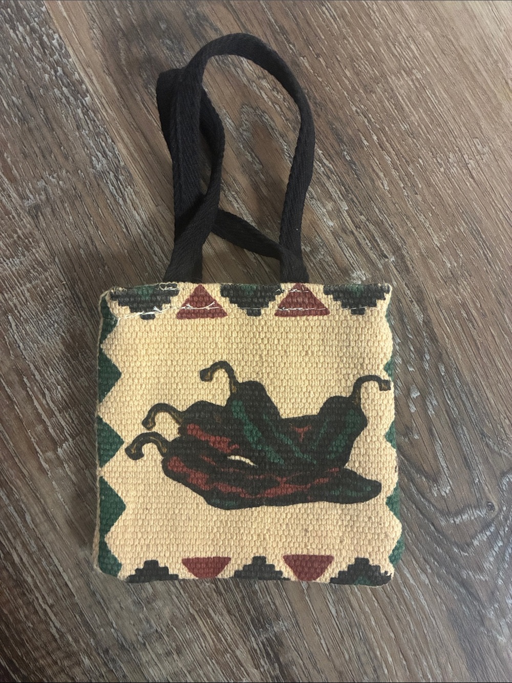 Mini chili pepper tote